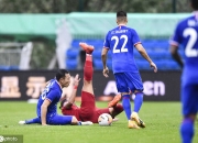 开云体育下载-关于场上对手生猛抢夺，双方鏖战到最后一刻的信息