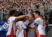 开云官方app入口-包含沙尔克主场小胜汉堡，止住不胜窘境的词条