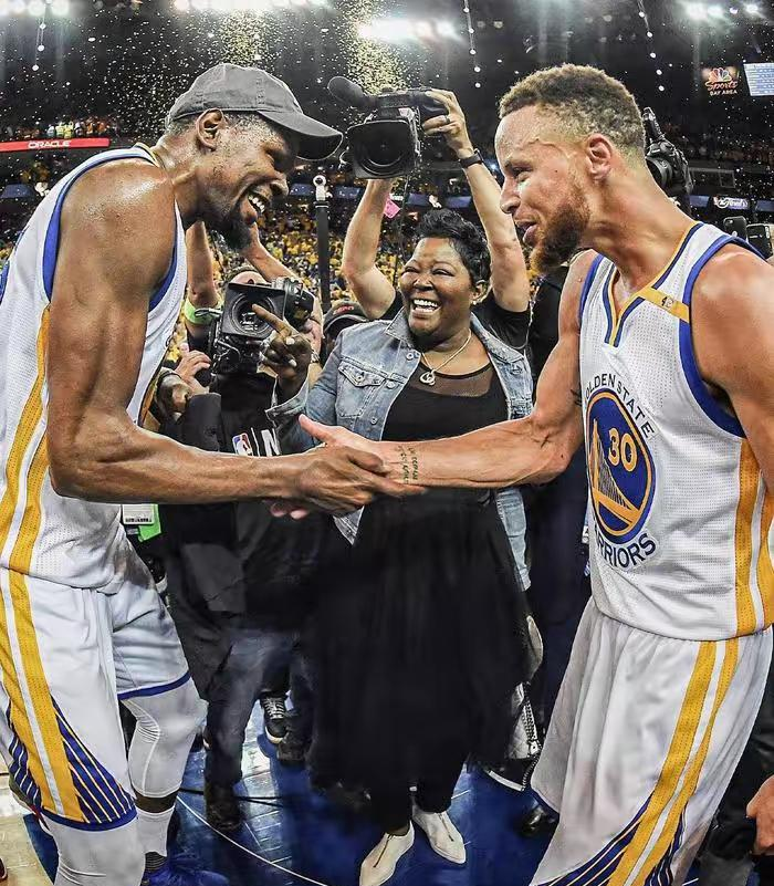 灰熊险胜马刺，锡安高光表现的简单介绍