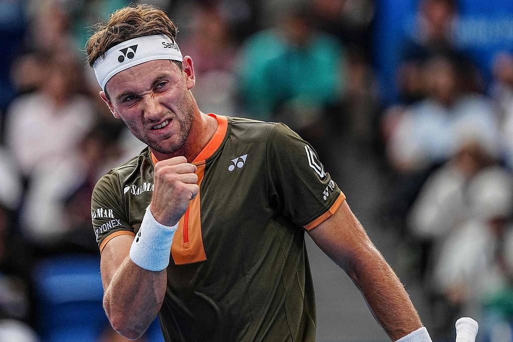 包含蒙特卡洛大师赛鏖战年终总决赛，鲁德带队取胜的词条