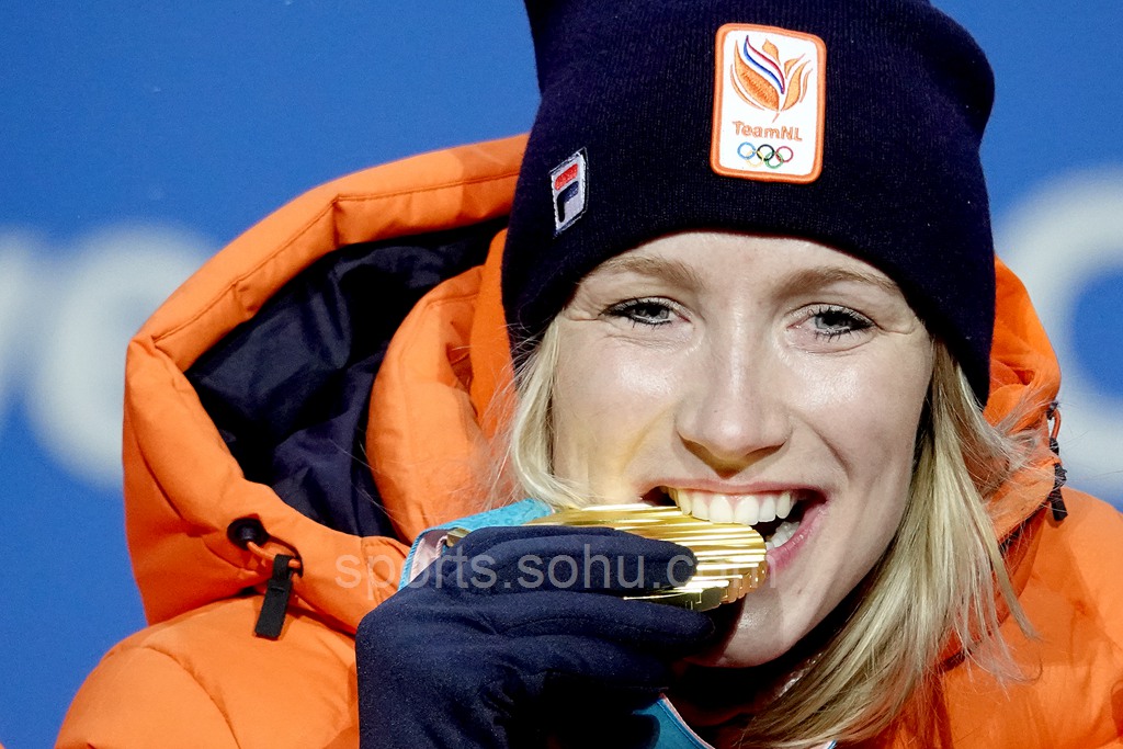 荷兰速滑选手轻松获得女子米金牌的简单介绍 荷兰速滑选手轻松获得女子米金牌的简单介绍