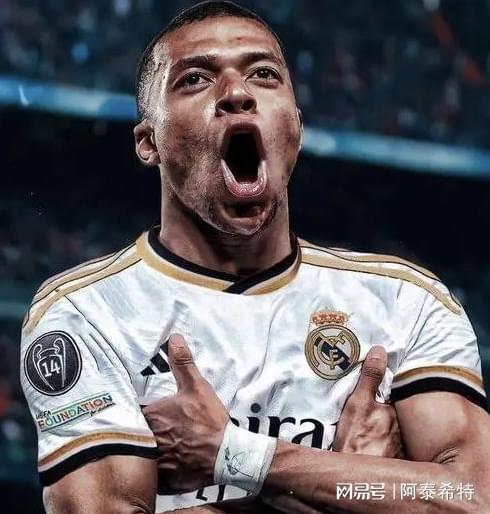 包含意大利豪门遭遇意外失利，防线存在问题的词条