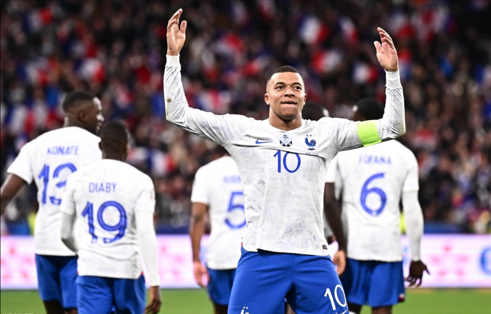 法国队横扫印尼队，李梓嘉统治全场