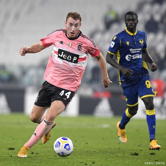 包含克罗托内主场告负，防线再现漏洞的词条