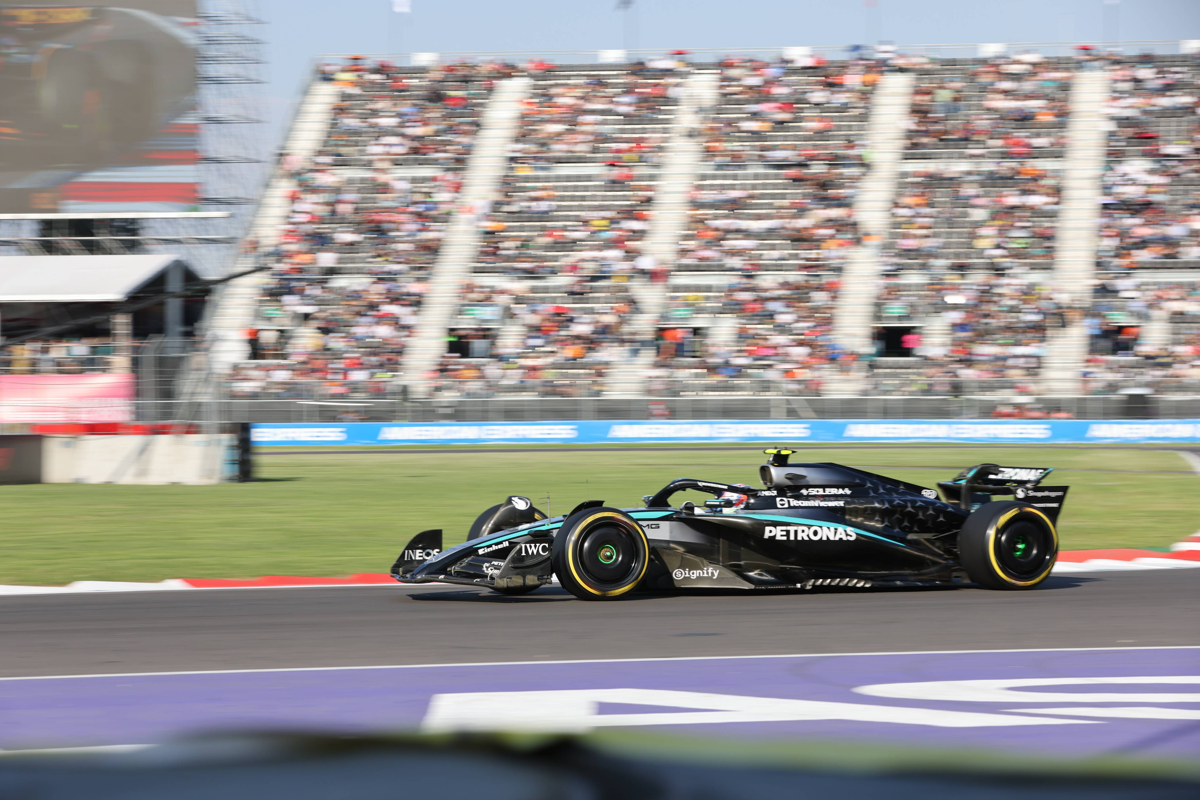 包含法拉利力克迈凯伦，阿隆索统治全场的词条