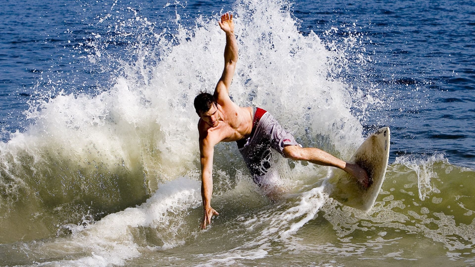 斯通斯一锤定音，瑞典战术纪律轻取巴拉圭